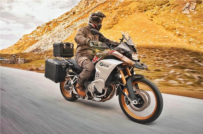 BMW F 850 GS, F 850 GS Adventure, F 900 XR launched
